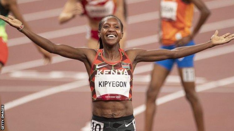 Faith Kipyegon, the Olympic Champion, Wins Heat 2 of the Women's 1,500m